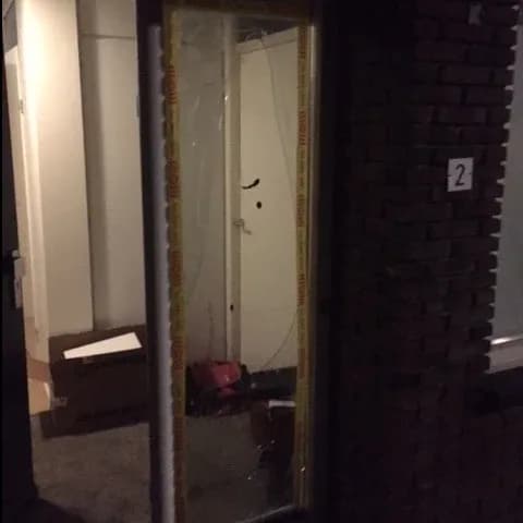 Gematteerd HR++ gelaagd glas geplaatst na schade door onbekende reden