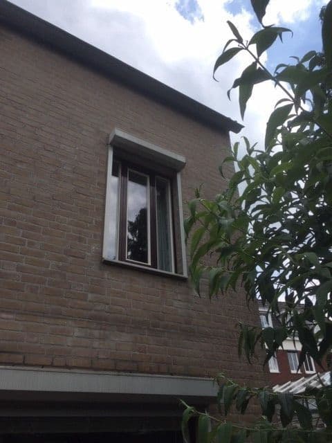 Woning in Bergen op Zoom tijdens een renovatieproject waarbij 12 ruiten zijn vervangen door HR++ glas.