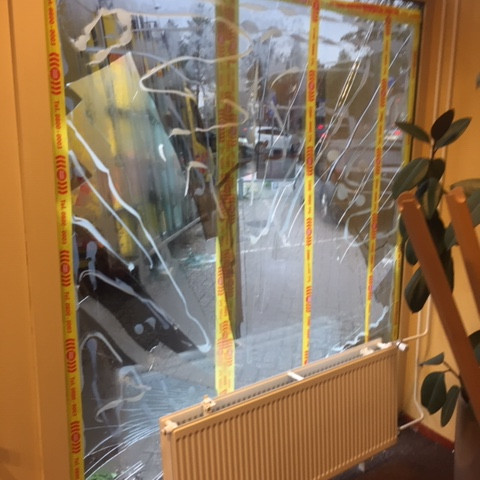 Ruitschade aan voorgevel pand gallerij afbeelding 3