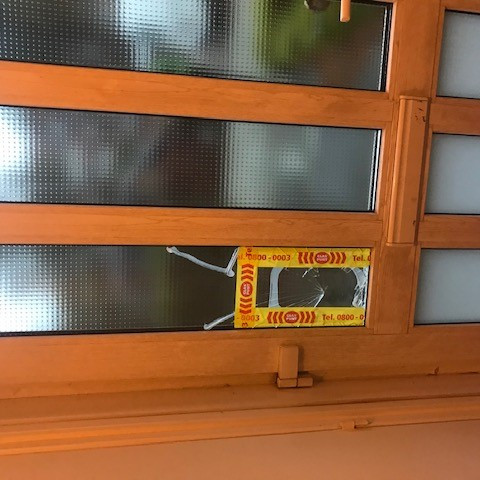 Ruitje stuk van de voordeur gallerij afbeelding 1