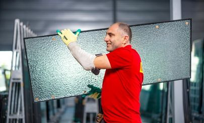 Monteur met figuurglas